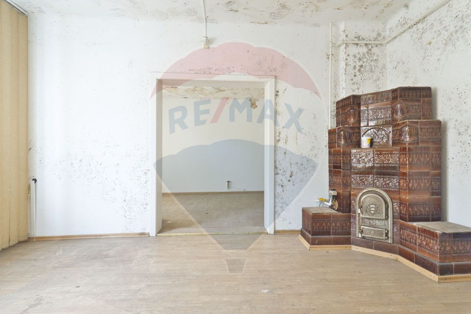 7 room House / Villa for sale, Aurel Vlaicu area