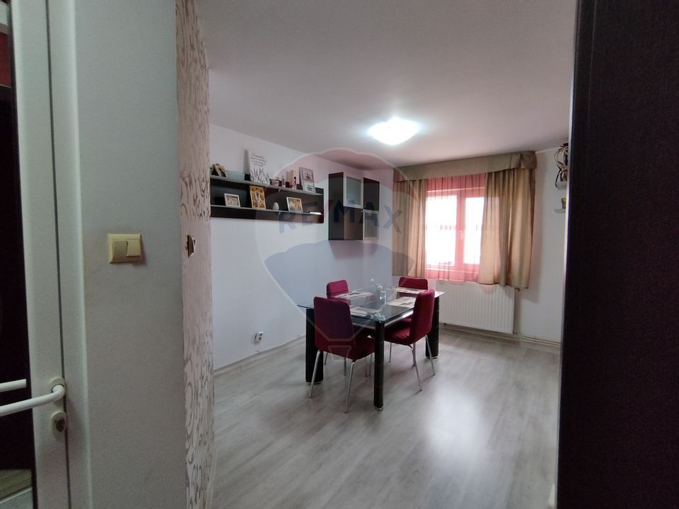 4 room Apartment for sale, Narcisa area