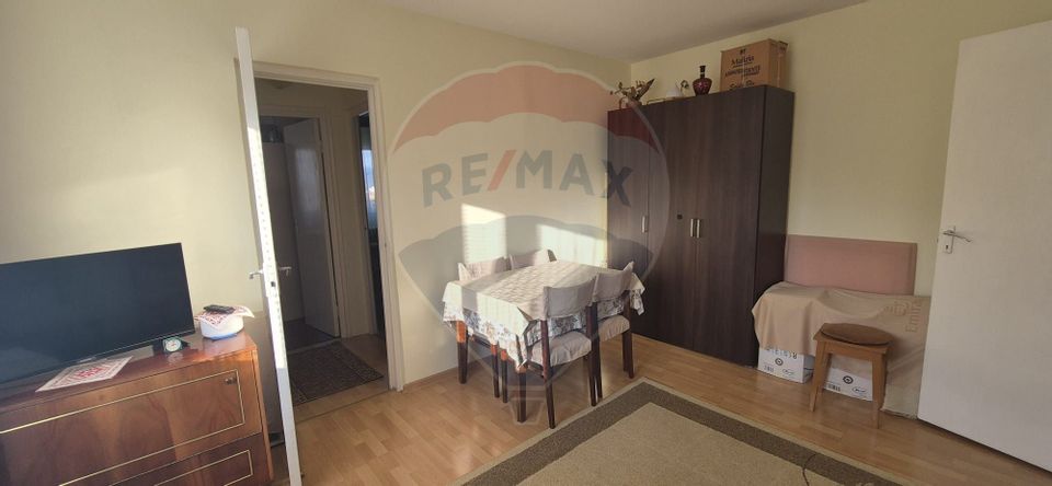 Apartament cu 3 camere de vânzare în Mănăștur