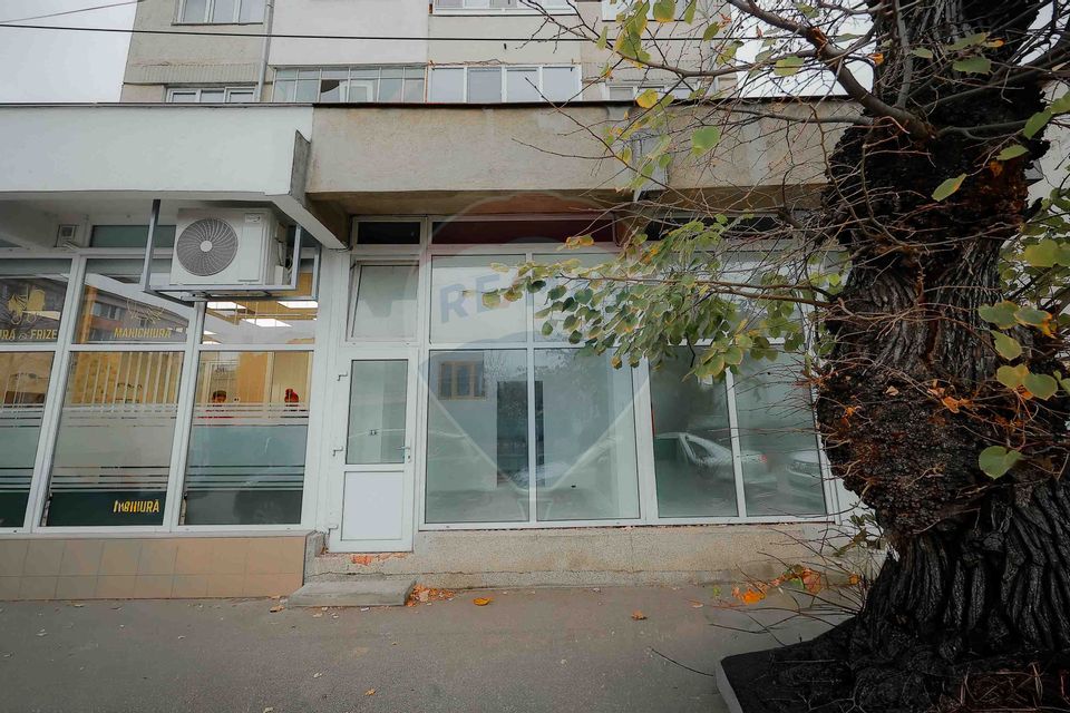56sq.m Commercial Space for sale, Rogerius area