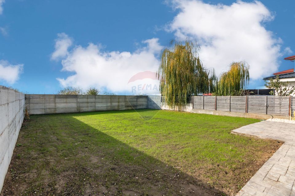 Casă / Vilă de vanzare cu 5 camere, adiacent Martha Bibescu, Mogosoaia