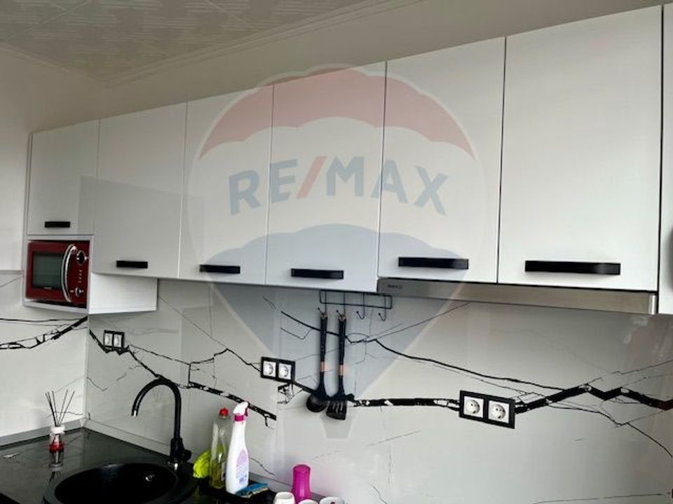 Apartament cu 2 camere de vânzare în zona Est