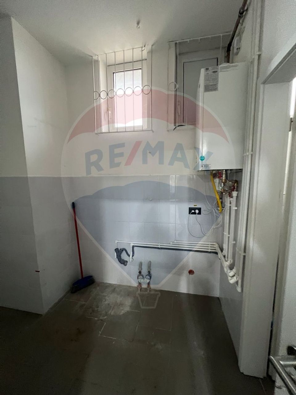 69.18sq.m Commercial Space for rent, Tomis III area