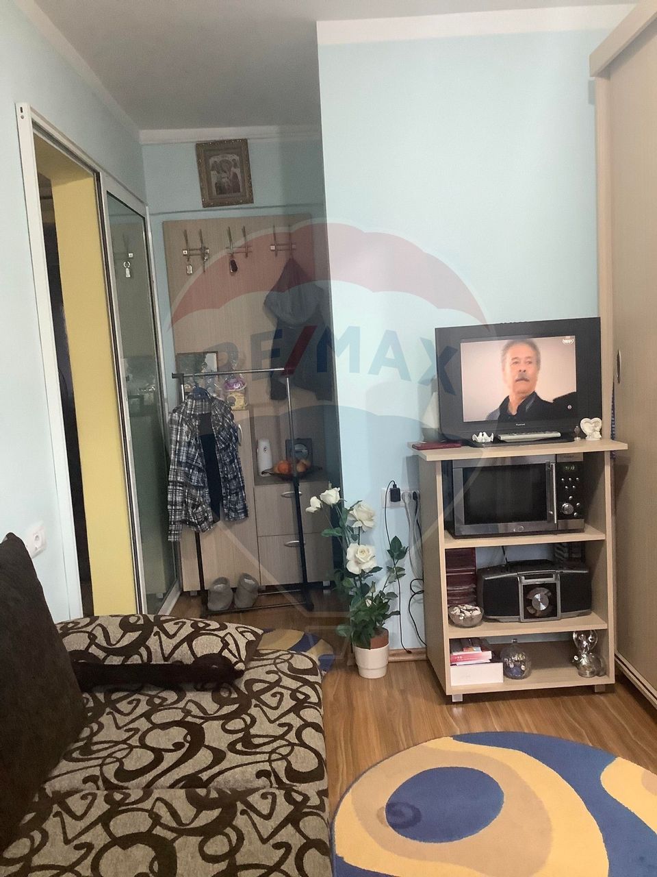 Apartament cu 2 camere de vânzare în zona Boul Rosu