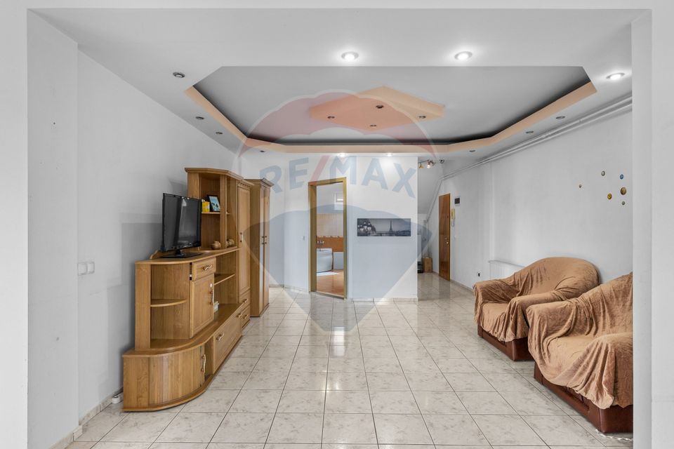 Apartament cu 3 camere de închiriat 125 mp - zona Grădiște