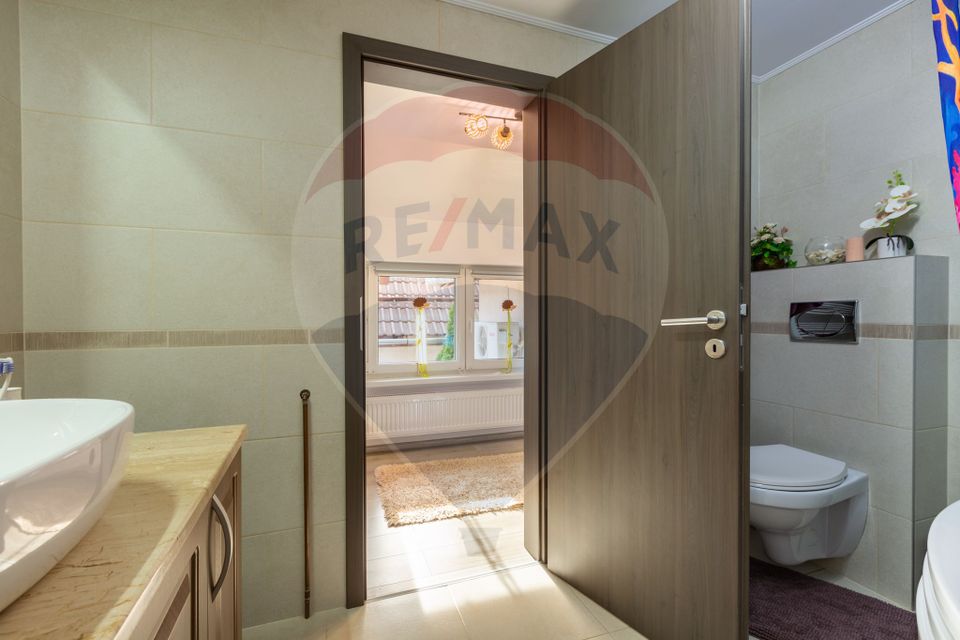 Casă construita in 2016, mobilata si utilată, zona liniștită