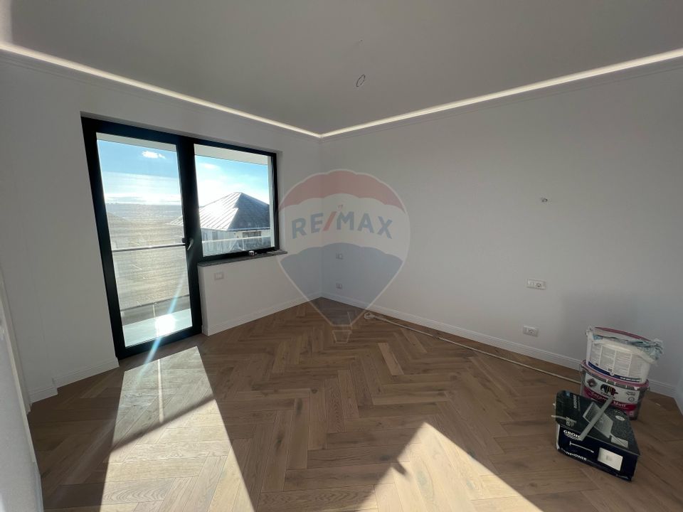 Apartament nou,  3 camere,  vânzare, ansamblu „La Pădurea de Stejari”