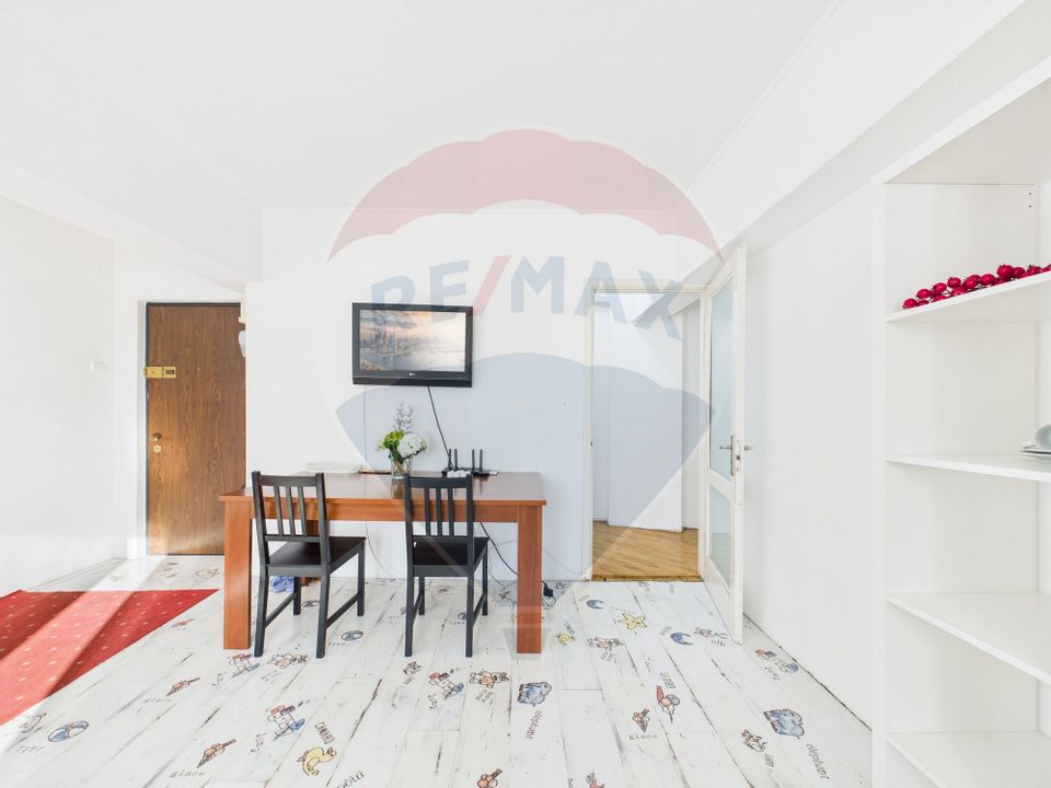 Apartament cu 2 camere de vanzare in Calea Victoriei nr 1