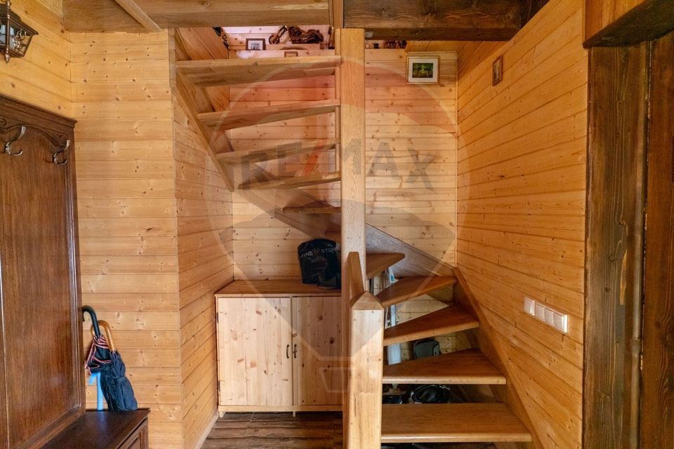 Casă din lemn Ribita,jud Hunedoara