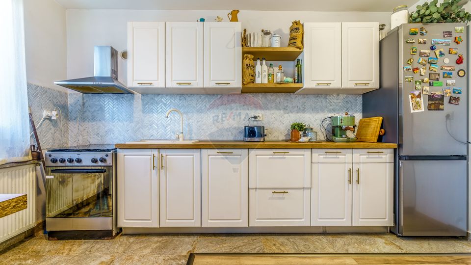 Casă / Vilă cu 5 camere de închiriat, Comision 0%