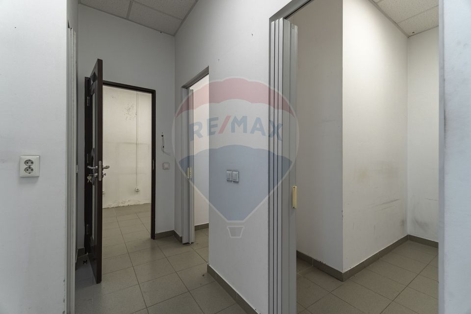 127sq.m Commercial Space for rent, Judetean area