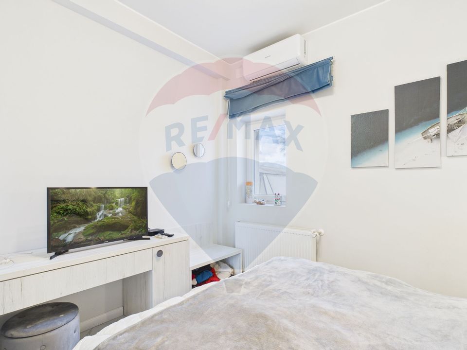 Casă / Vilă cu 5 camere de vânzare în zona Central