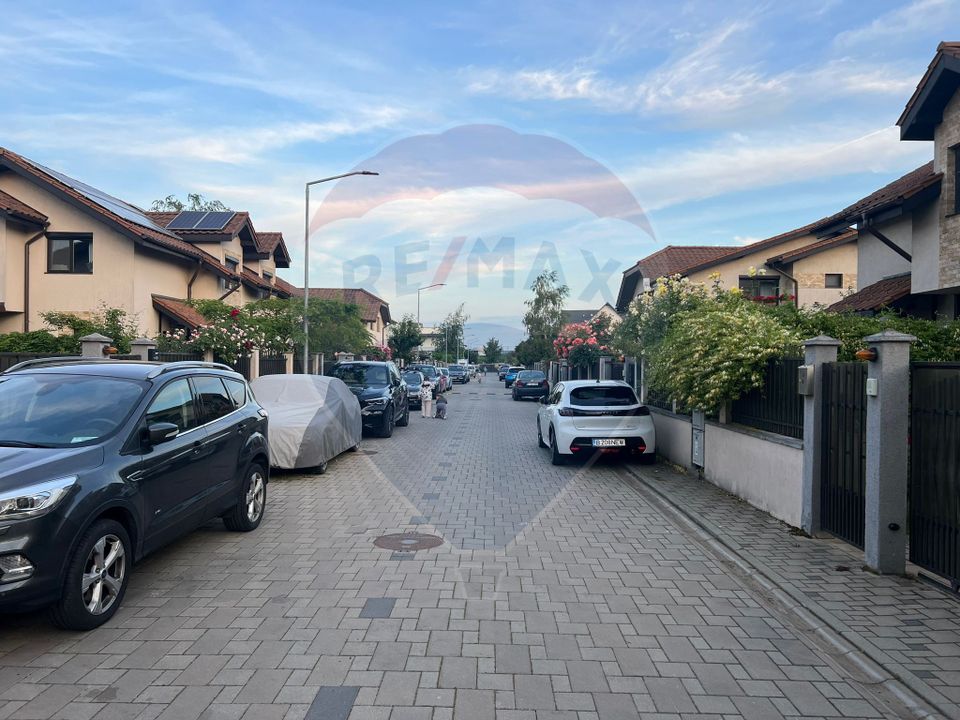 Casă / Vilă de vanzare in Otopeni, ansamblu rezidential, langa centru