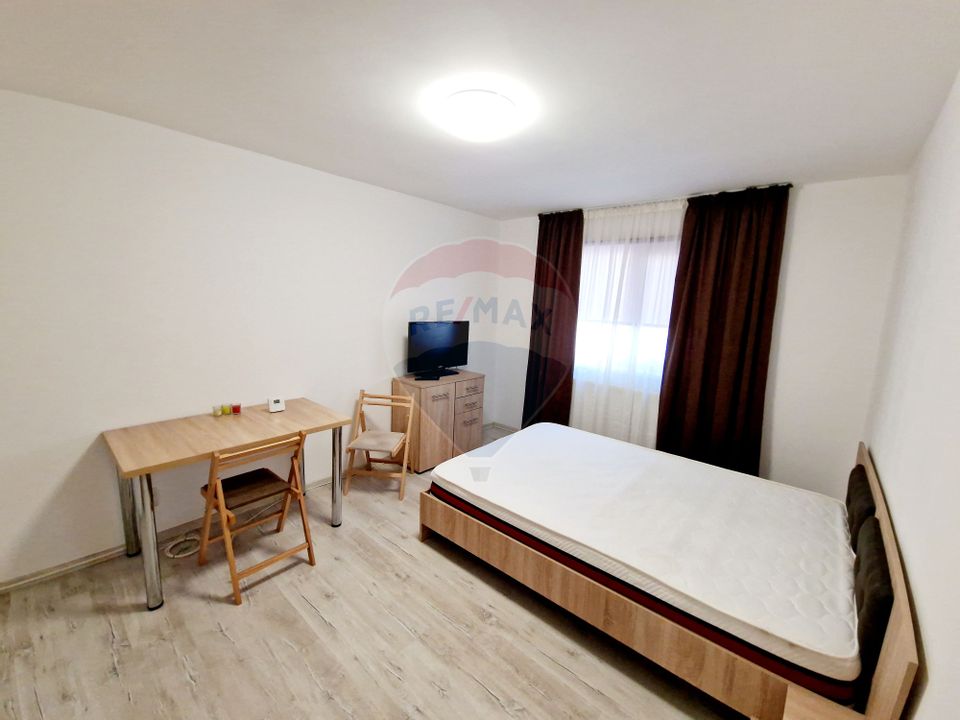 Apartament cu 1 camere de vânzare în zona 1 Mai