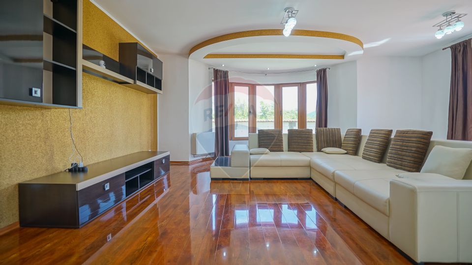 0% commission - House P+M duplex with a spectacular panorama