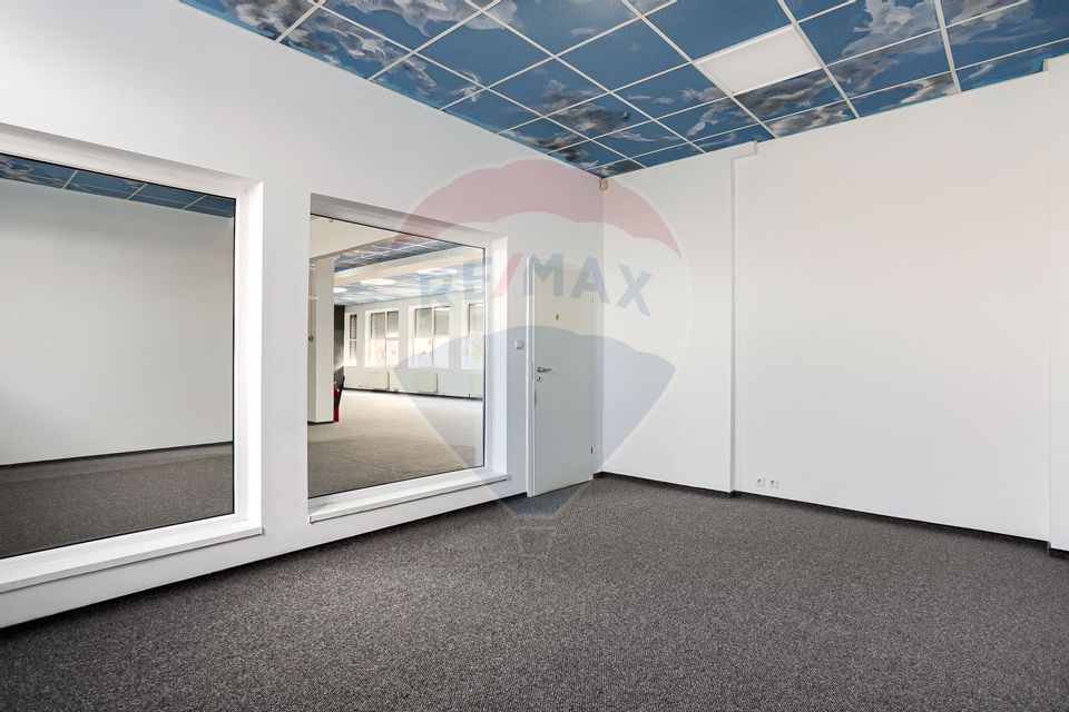 308sq.m Office Space for rent, UTA area