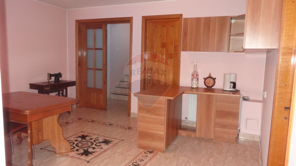 De VANZARE Casa spațioasă S+P+1E+M | Zona STIREX in Galati