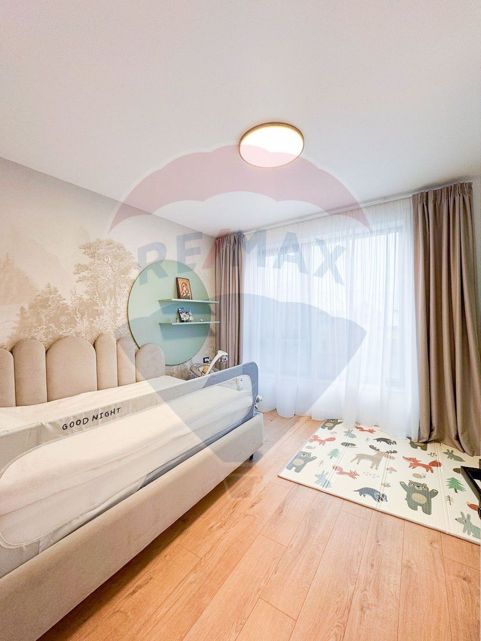 House / Villa for sale in Mogosoaia, shop, bus, utilities