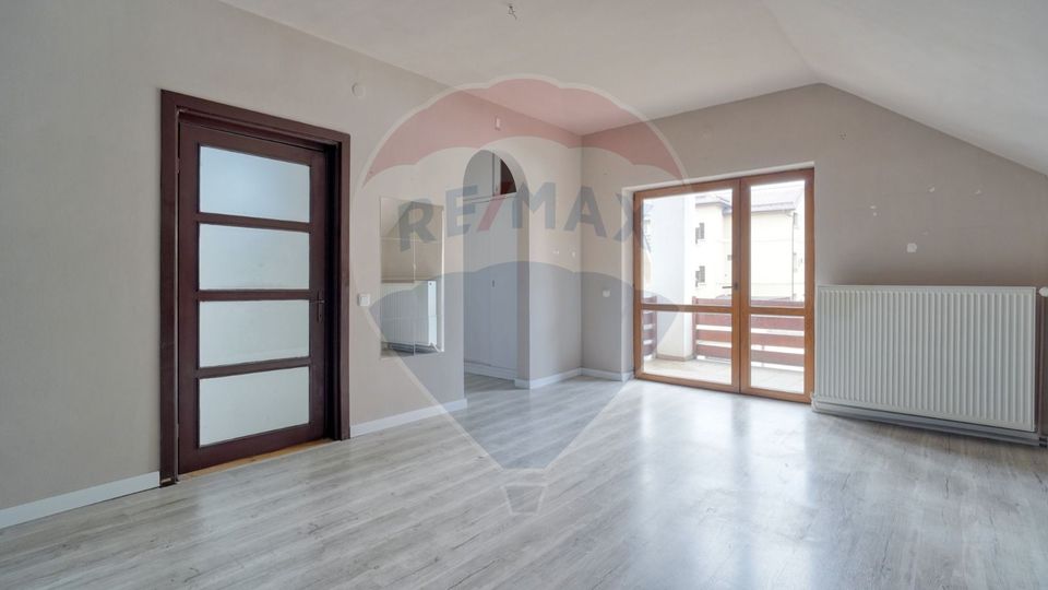 9 room House / Villa for rent, Centrul Civic area
