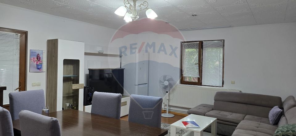 6 room House / Villa for sale