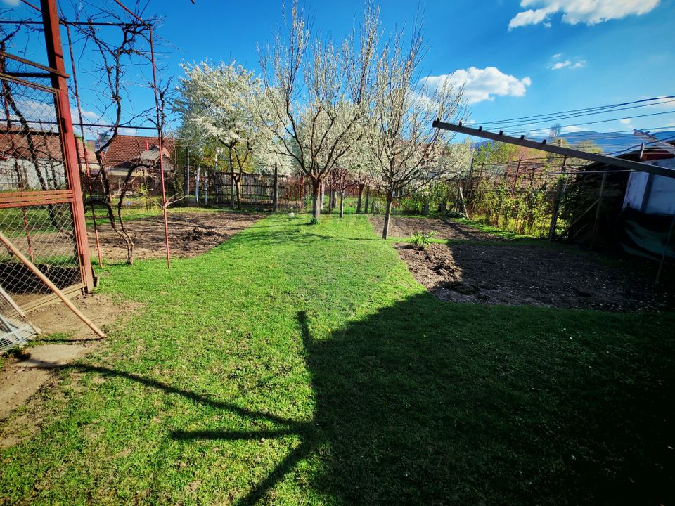 Casă spațioasă cu panoramă superbă+garsonieră separată, venit pasiv.