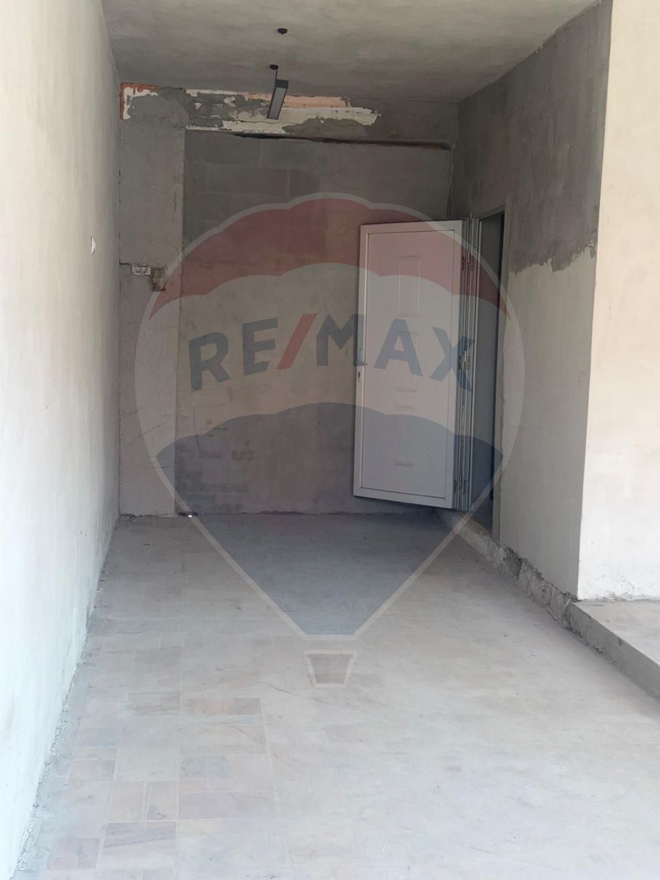 330sq.m Commercial Space for sale