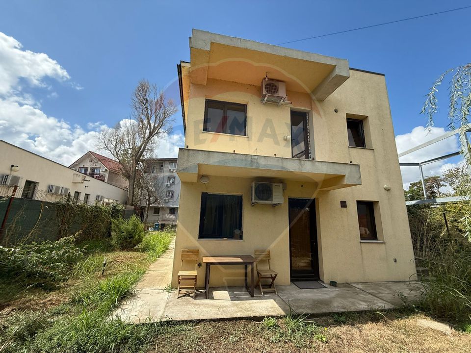 8 room House / Villa for sale, Sud-Vest area