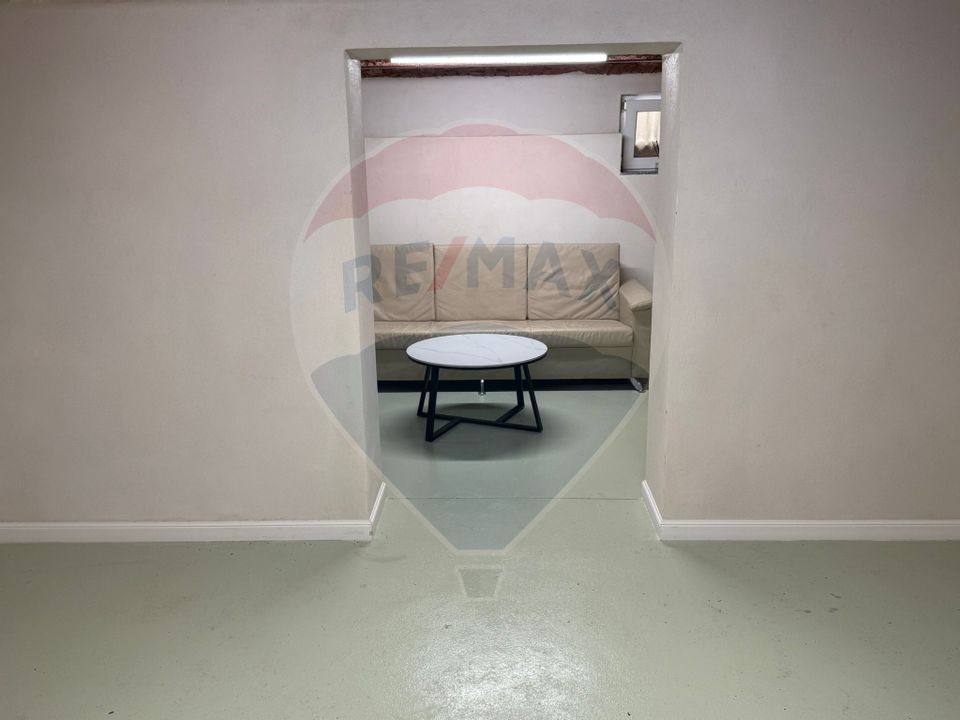 Spațiu comercial de închiriat 40 mp, în zona Decebal