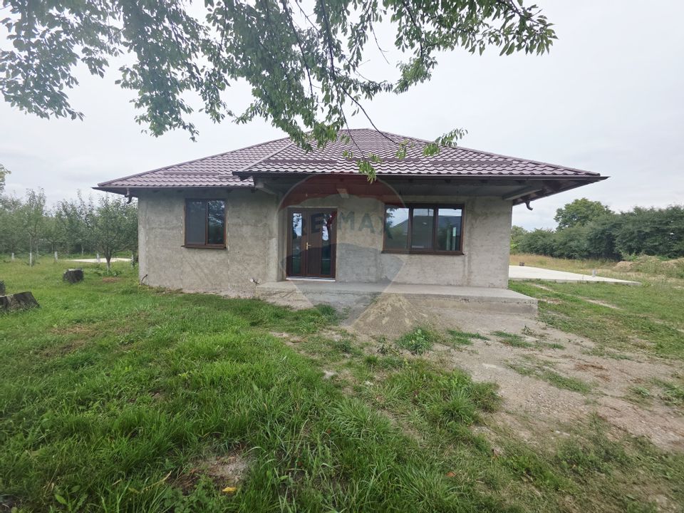 4 room House / Villa for sale