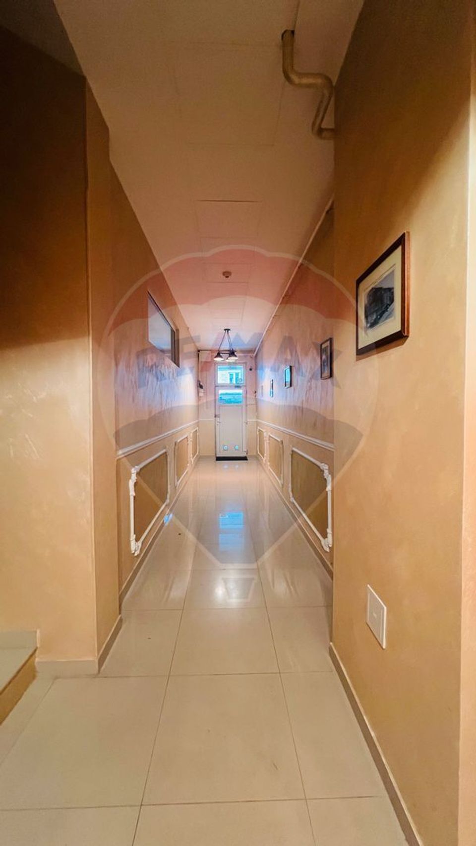 Apartament de lux de închiriat în zonǎ ultracentralǎ