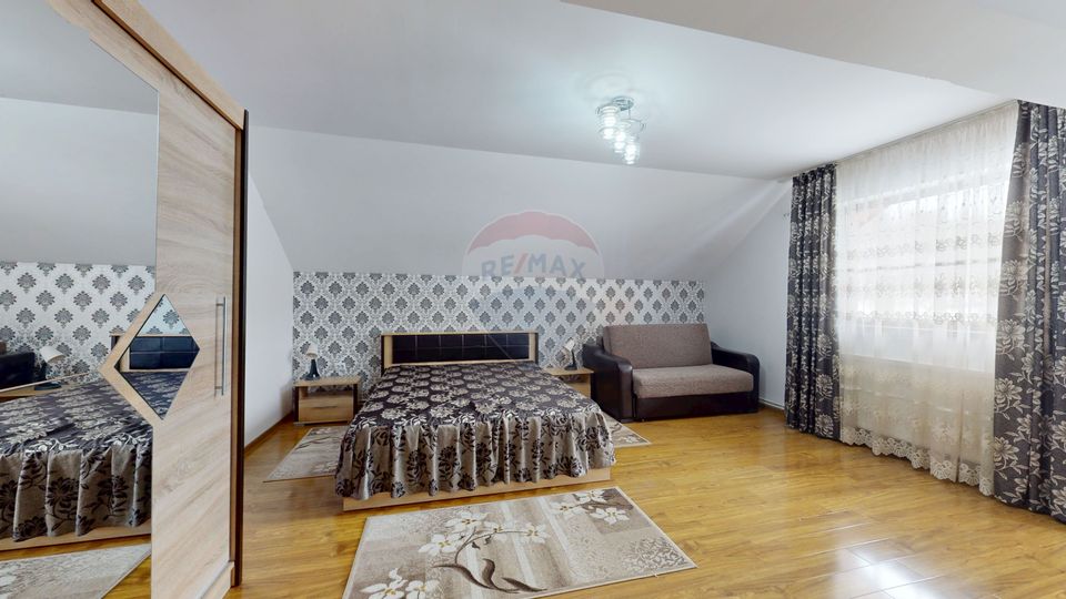 Casă de vacanță/Pensiune | Bran | 728 mp curte