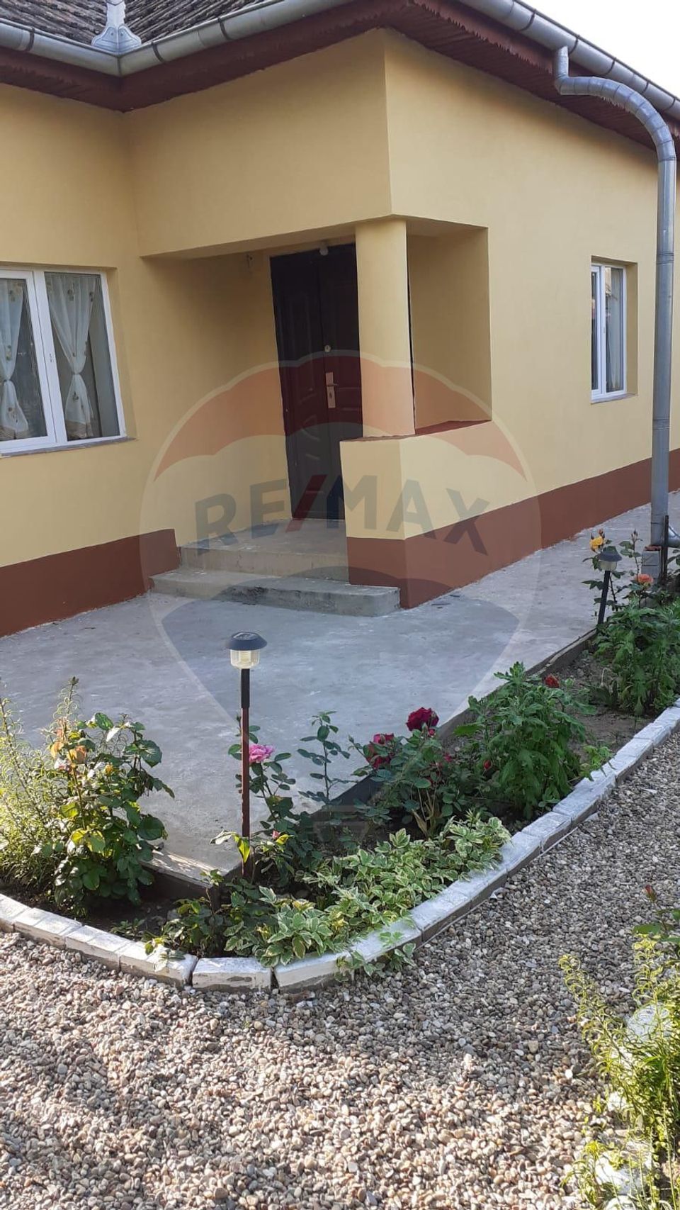 Casă / Vilă cu 6 camere de vânzare în zona Ultracentral