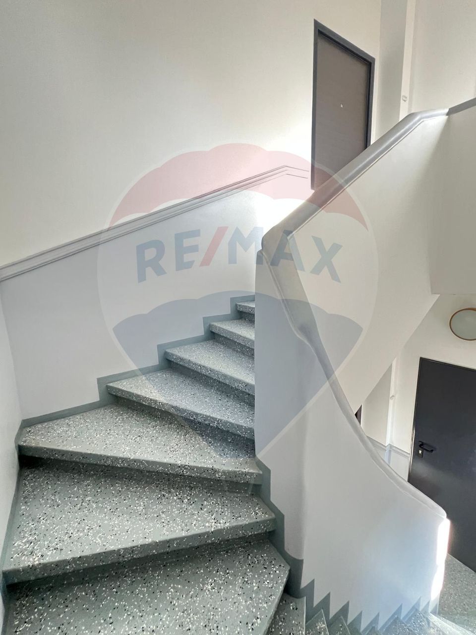 Apartament spectaculos 4 camere | Vilă | Zona P-ta Alba Iulia–Dristor