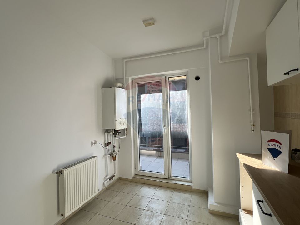 La inchiriat apartament 3 camere si parcare in Voluntari