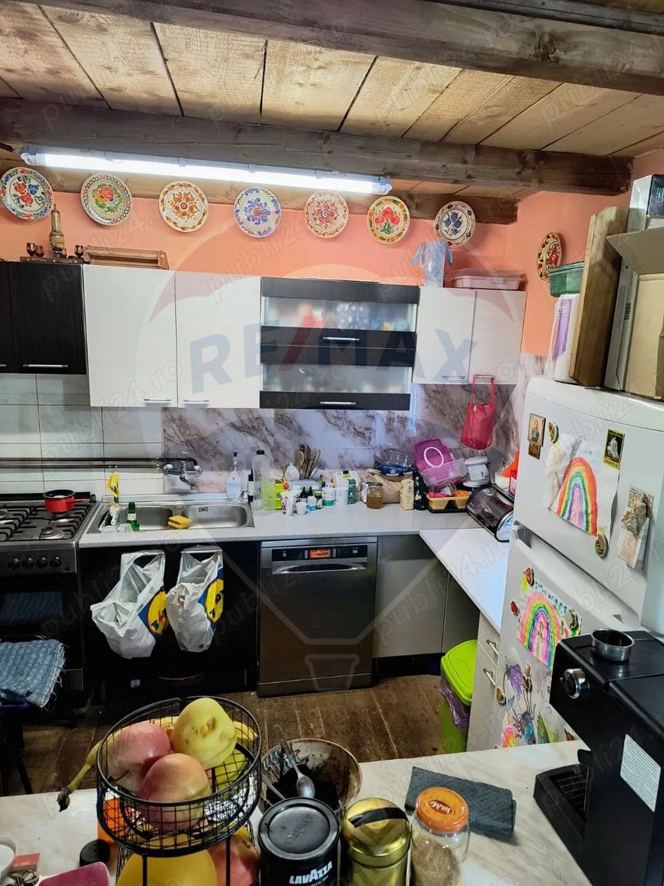 Cabana 5 camere de vânzare in Scrind-Frasinet,2000 mp teren intravilan