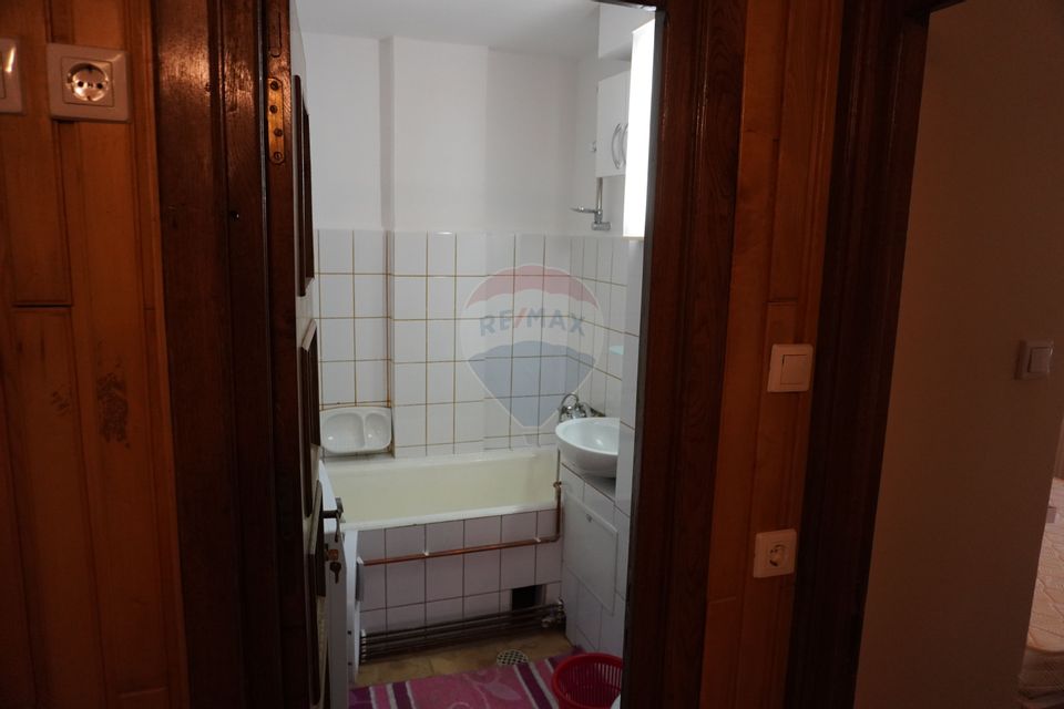 4 room Apartment for rent, Central area