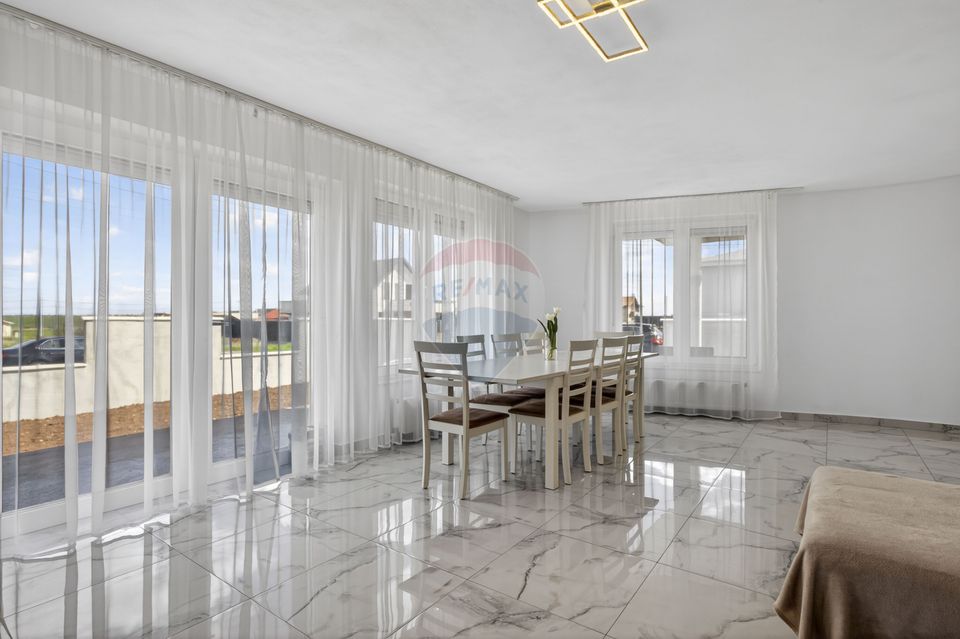 6 room House / Villa for sale