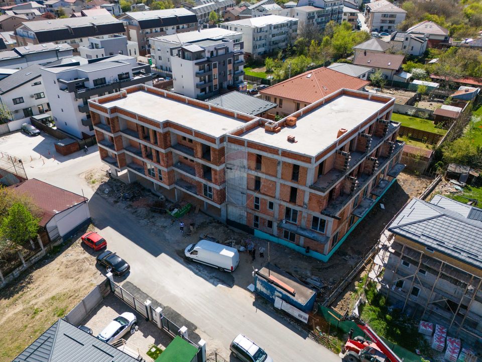 Vanzare 2 camere bloc boutique Malul Spart - Vedere liberă