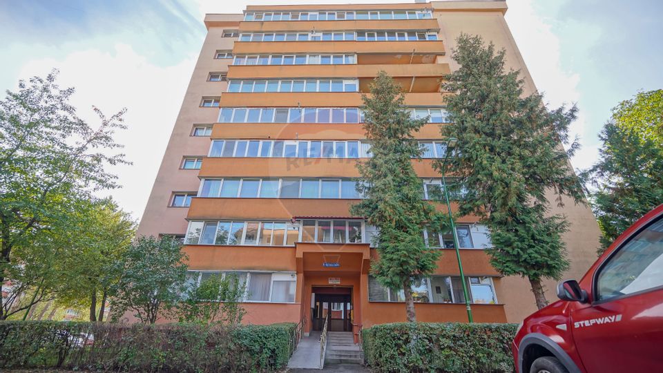 REZERVAT!  Apartament 4 camere|Racadau|Parcare|Boxa|Etj.Intermediar