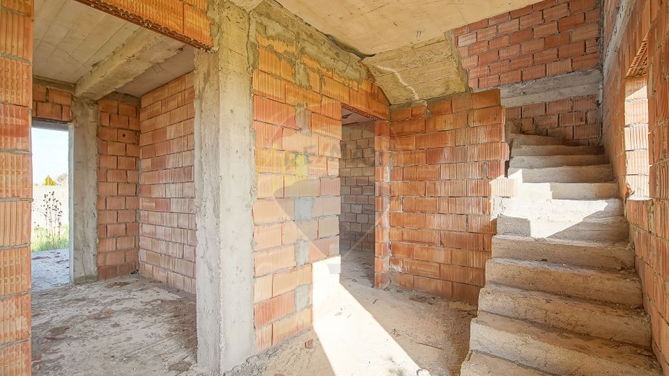 6 room House / Villa for sale