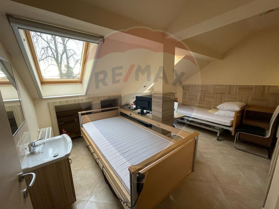 12 room House / Villa for sale, Valenta area