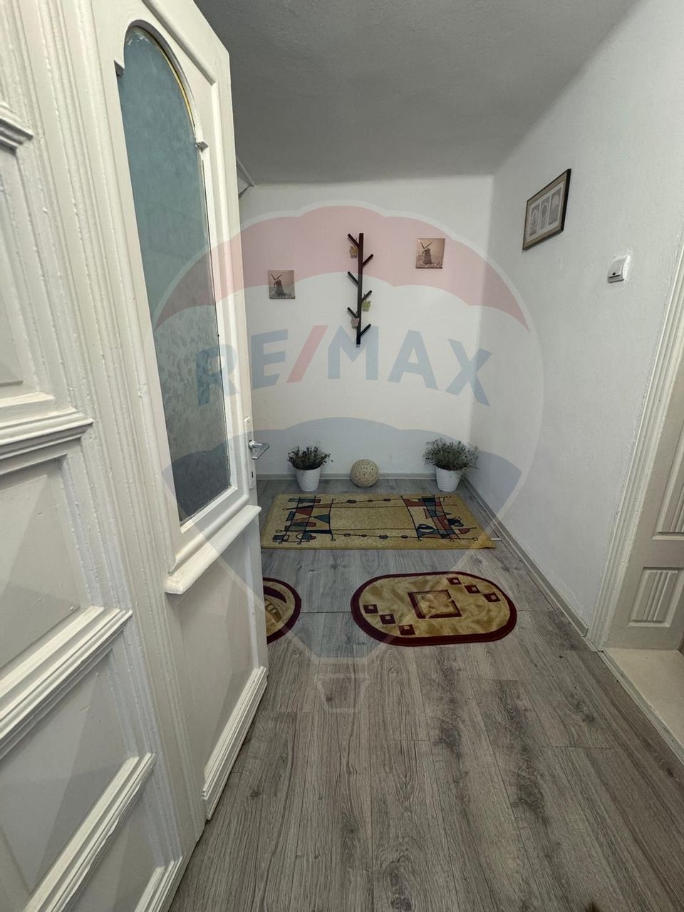 Casă / Vilă cu 7 camere de vânzare în zona Central