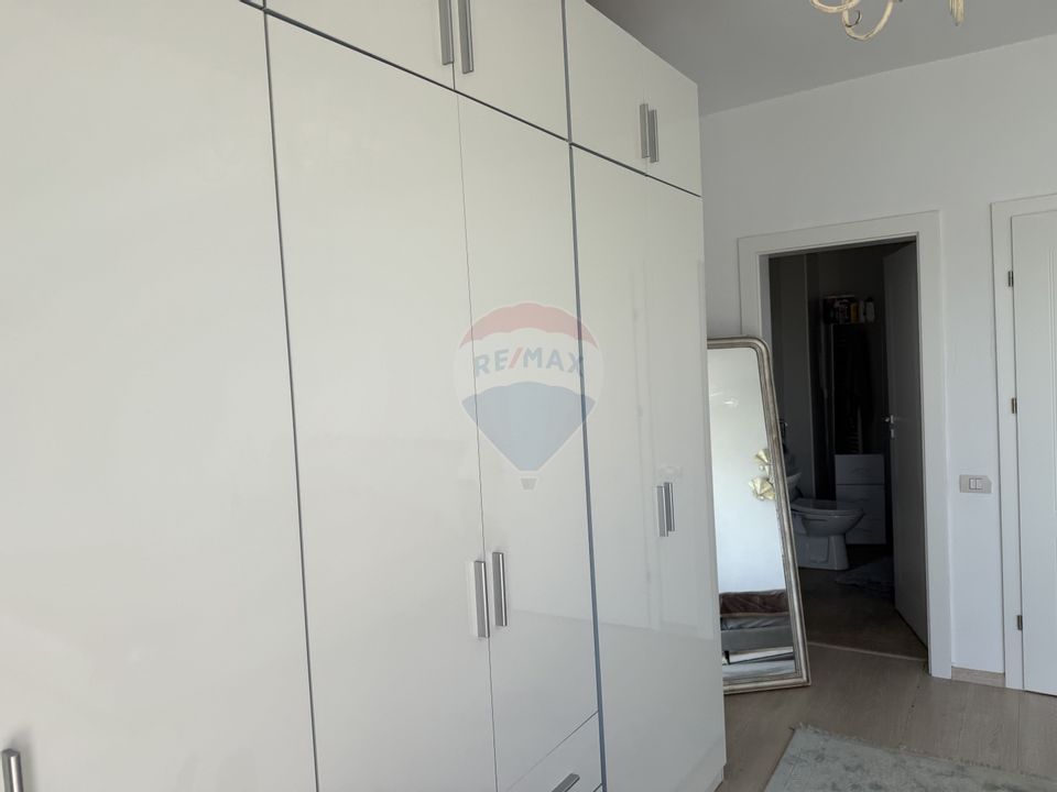 Vilă premium cu priveliște la lac și acces direct la apă