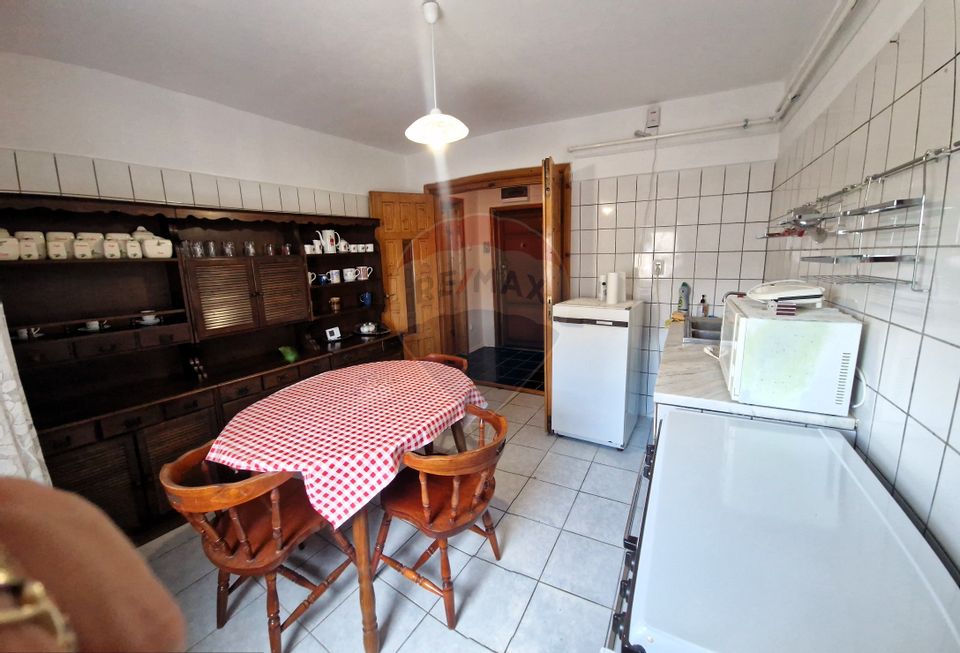 3 room Apartment for rent, Malul Muresului area