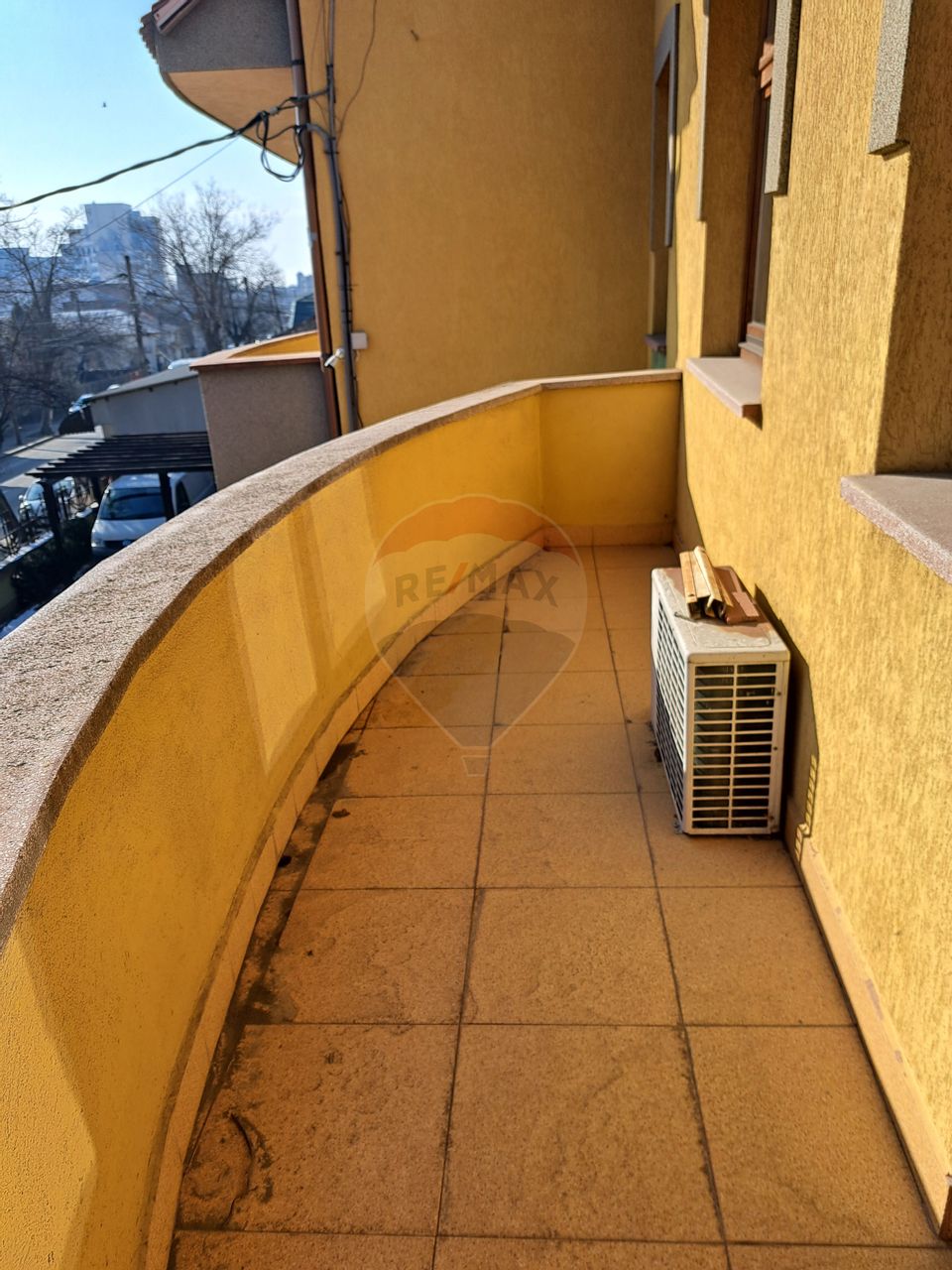Spațiu de închiriat semicentral, 600 mp