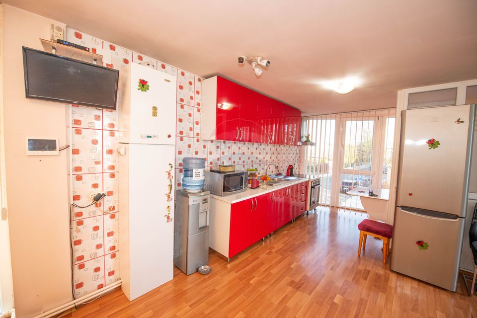 Casa Vila cu 4 camere de vanzare 157 mp, comercial, birou, rezidential