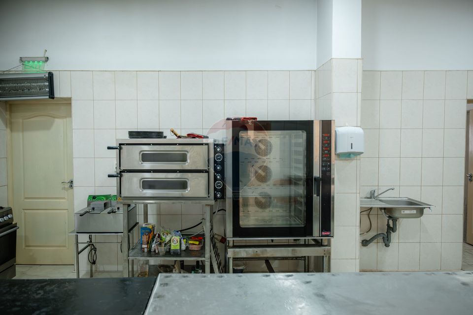 1,132sq.m Commercial Space for sale