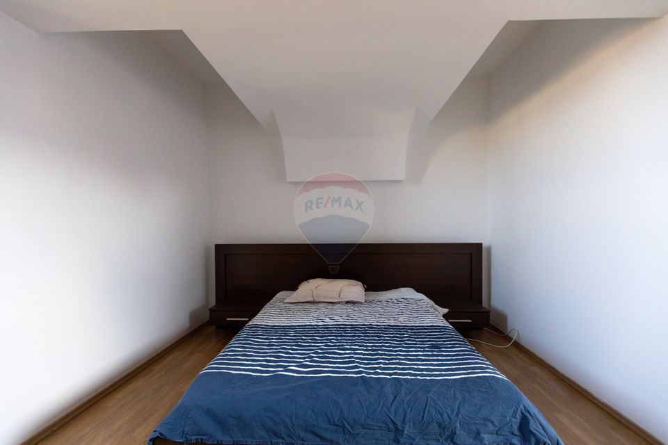 Apartament tip duplex cu 3 camere de vânzare în zona Ultracentral