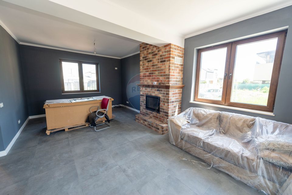 Casa / Vila 5 camere de vanzare in zona Odai Otopeni