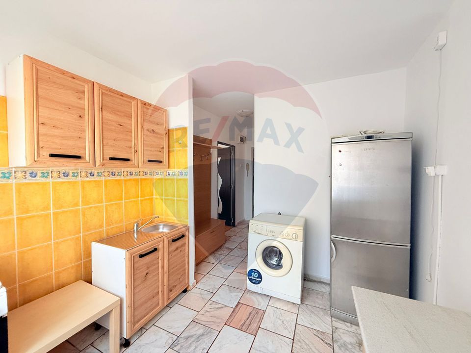 Garsonieră spațioasă de vânzare | Locație excelentă | Lujerului